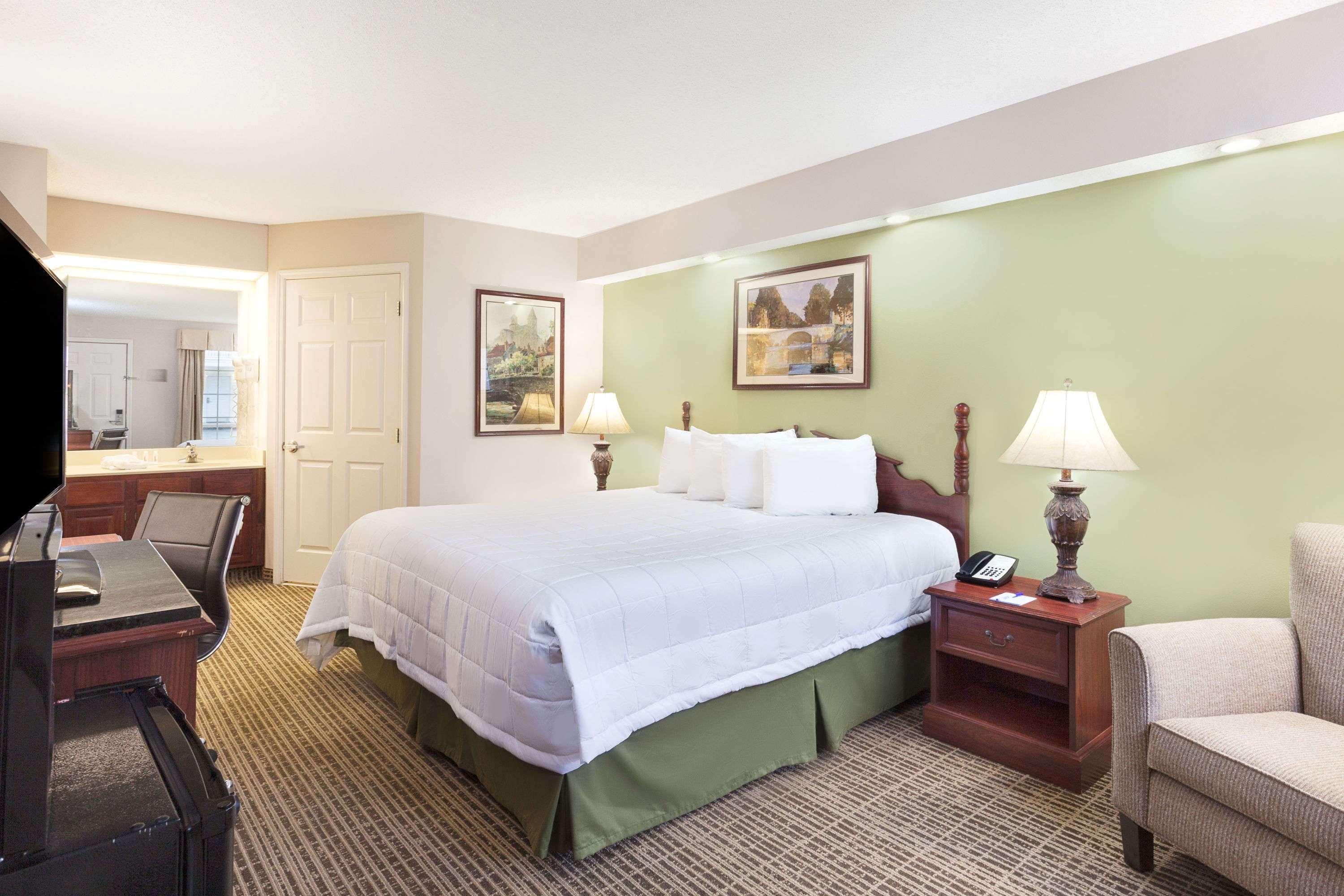 Baymont By Wyndham Tullahoma Hotel Ngoại thất bức ảnh