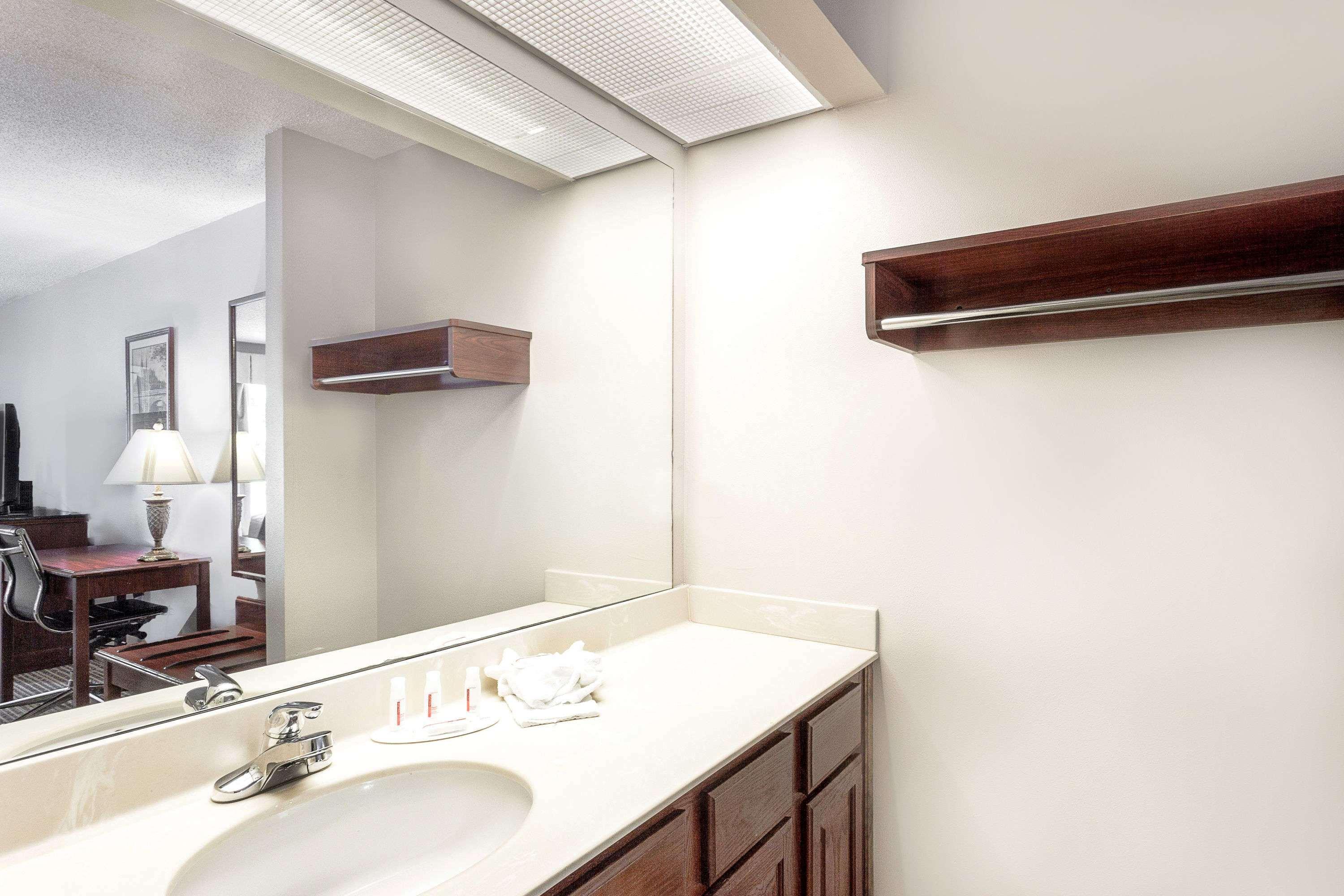 Baymont By Wyndham Tullahoma Hotel Ngoại thất bức ảnh